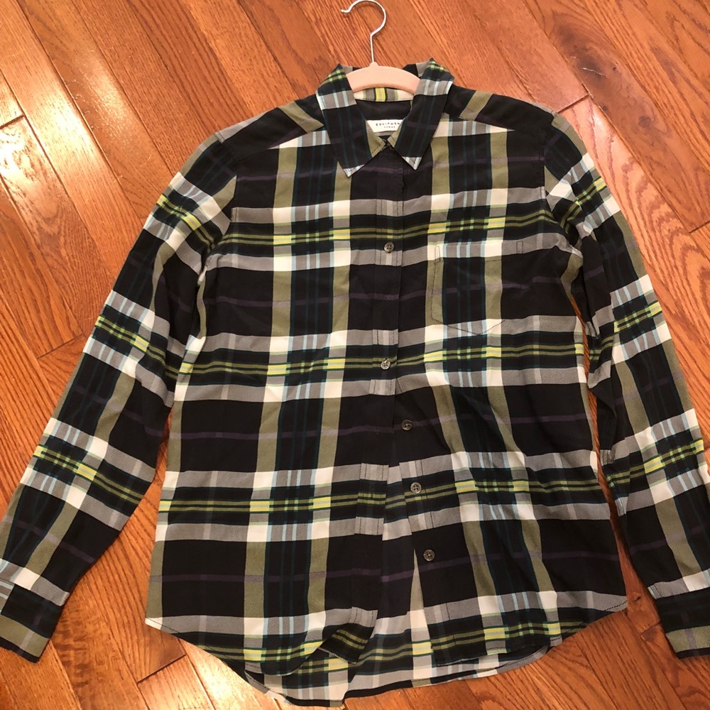 Equipment silk plaid button down